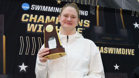 VÕIMAS ⟩ Vägeva rekordi ujunud Eneli Jefimova krooniti NCAA meistriks!