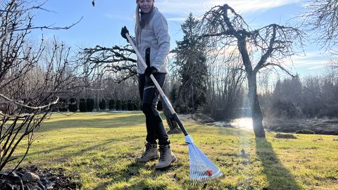 NIPPE ⟩ Aiaomanikud teevad kiirustades murule liiga