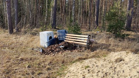 «K***t, kas endal imelik ei ole?» Eramaalt ootamatu rämpsuhunniku avastanud pärnakas lubab vihje eest sada eurot