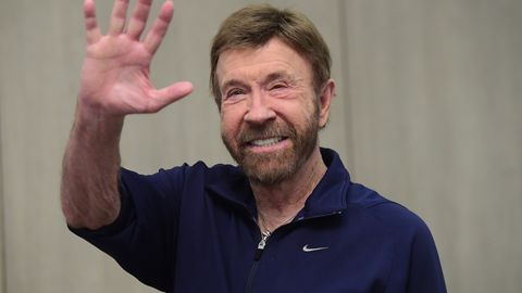 Chuck Norrise perekond lükkab ümber internetis levivad valeväited näitleja surma kohta