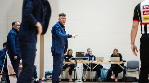 Kalevit juhendanud Killing: Zelli surus meid agressiivsusega ära ja lõi rütmist välja