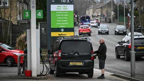 LÄHIS-IDA KRIIS ⟩ Rahvusvaheline energiaamet soovitab: sõida autoga aeglasemalt - kui üldse