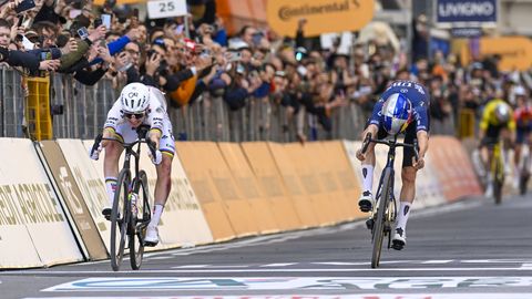 Pogacar näitas kuulsal klassikul võimu, Mihkels ei jõudnud paremate sekka