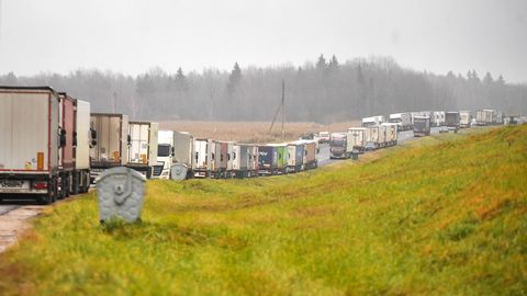 Valgevene lubab riiki lõksu jäänud Leedu veokitel lahkuda