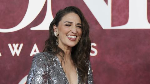 ÕUDUS MAAKODUS ⟩ Popstaar Sara Bareilles leidis ahjulõõrist midagi jälki