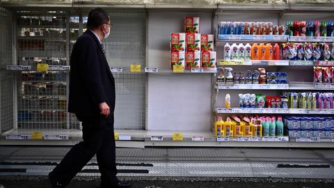 Pinged Lähis-Idas vallandasid Jaapanis vetsupaberipaanika