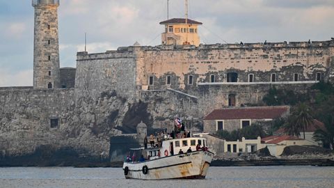 Kuubale saabus USA naftablokaadi leevendamiseks abiflotill