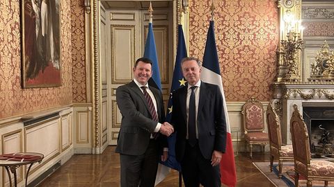 Kantsler Vseviov külastas Prantsusmaad