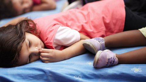 KOHUTAV ⟩ Lasteaeda toodud väikelaps lämmatati: asutus tunnistas ennast lõpuks süüdi