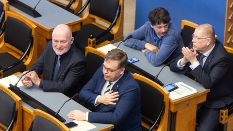 ANALÜÜS ⟩ Üks pisike üllatus, üks mõttetu intriig riigikogus