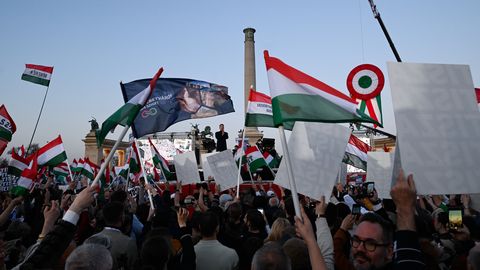 KOHALIK VAADE ⟩ Ungari võimud kasutasid julgeolekuameteid opositsioonipartei mahasurumiseks