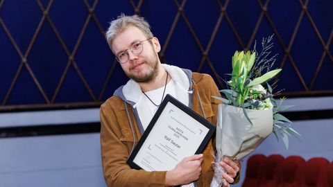 FILMIAUHINNAD JAGATUD ⟩ Aasta filmiajakirjanikuks nimetati Postimehe kultuuritoimetaja