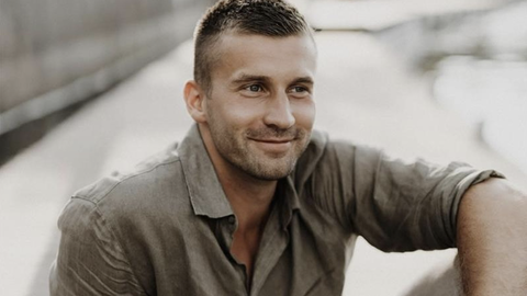 VISKA PILK PEALE ⟩ Sisulooja Lauren Villmanni väljavalitu müüb luksuslikku katusekorterit Tallinna kesklinnas