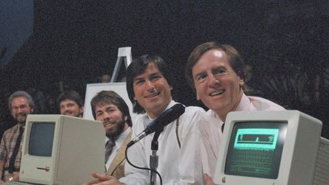 ÕUNA POOLSAJAND ⟩ Apple tõi meie taskutesse maailma muusika ja võimsa arvuti