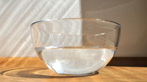 Üllatav põhjus, miks peaks puhkuse ajal hotellituppa veekausi jätma