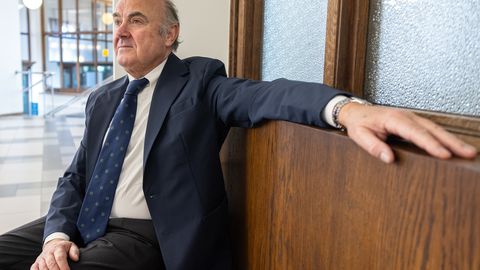 Euroopa Keskpanga asepresident Postimehele: 70ndate stiilis naftakriisi pole oodata, euroala majandus ei lähe isegi langusesse