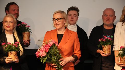 Kristina Kallas jätkab madala reitinguga Eesti 200 esimehena