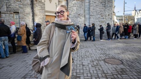 FOTOD JA VIDEO ⟩ «Rahamaa» tuleb jälle: hommikune piletisaba on pikk nagu Balti kett