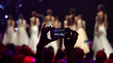 VIDEO ⟩ Tai missi hambad tahtsid laval suust välja kukkuda