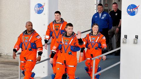 Ajalooline hetk on käes: Artemis 2 viib inimesed taas Kuu orbiidile