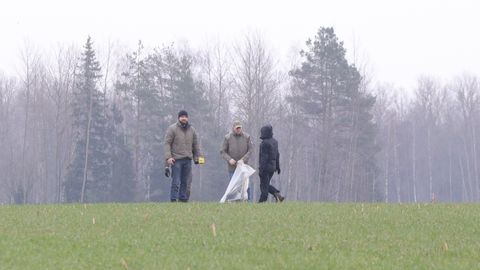 PILDID ⟩ Droon plahvatas ilmselt õhus, rusud langesid elumajast mõnesaja meetri kaugusele