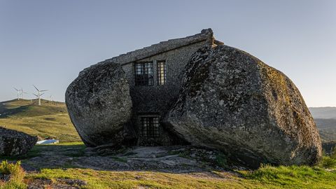 Põgenemine tsivilisatsioonist: kuidas sündis nelja hiidrahnu vahele peidetud muinasjutuline kodu