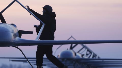 ÜLEVAADE ⟩ Lennukimüra ja hoiatused tekitasid Soome ja Läti piirialade elanikes taas drooniärevust