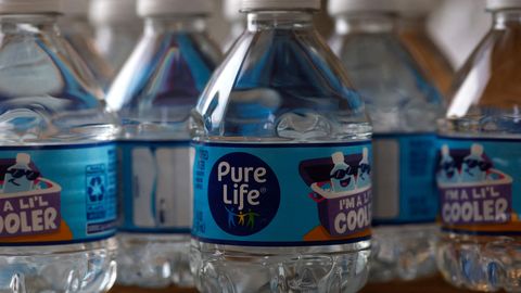 IRAANI SÕDA ⟩ Sõja tõttu kallinevad plastpudelid ja palju muudki