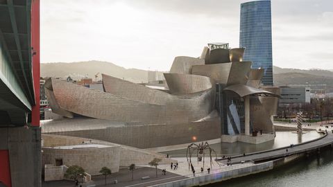 BASKIDE UHKUS ⟩ Vaesuva terrorismipesa päästmiseks läks vaja enamat kui muuseum