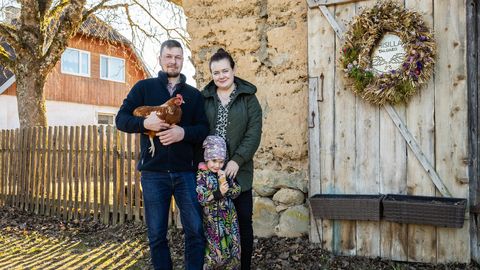 MUNADEPÜHA ERI ⟩ «Kana ei tohi kiusata»