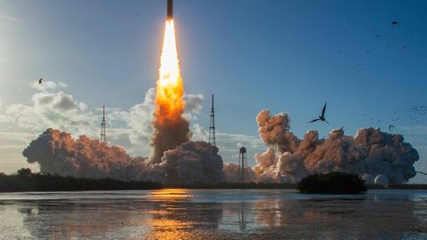 Artemise astronaudid ootavad rohelist tuld Kuu poole suundumiseks