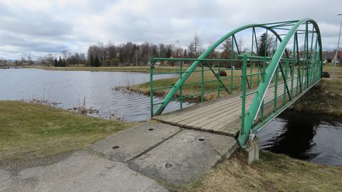 USKUMATU ⟩ Valgas tapetud Maido onu: see, kes tapmist filmis, jalutab Valga vahel juba ringi!