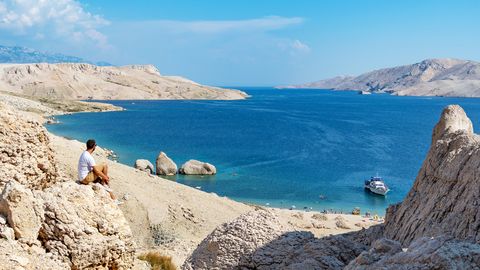 MAAGIA ⟩ Sellel saarel tekib tunne, nagu oleks teisel planeedil