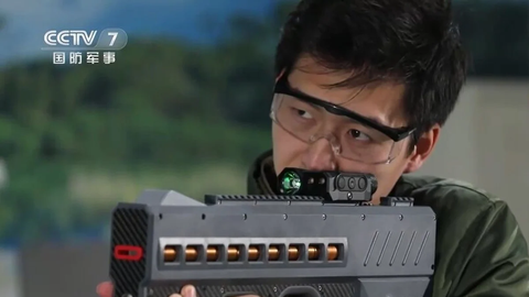 VAATA VIDEOT ⟩ Hiina uus püss laseb kuule vaid elektri jõul