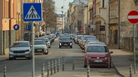 HORMUZI KRIIS ⟩ Läti valitsus võtab autokütuse hinna kontrolli alla