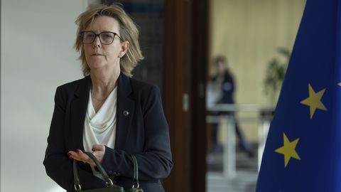 EKSKLUSIIVINTERVJUU ⟩ Euroopa tippametnik: Euroopa raha seisab, peame selle tööle panema