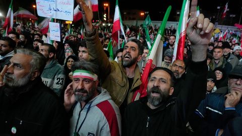 VIDEO ⟩ Režiimimeelsed Teherani elanikud relvarahu järel: surm Ameerikale, surm Iisraelile!