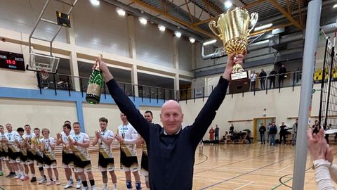 GALERII ⟩ Pärnumaa võrkpalli meistrivõistlused leidsid põneva lõpplahenduse