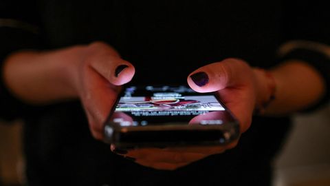 Kreeka keelab alla 15-aastastele sotsiaalmeedia kasutamise