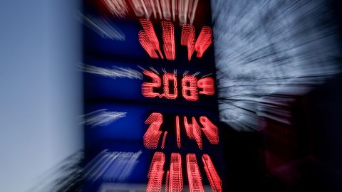 Vaherahu käriseb, Iraanile ei kõlba väina läbimise eest maksmiseks USA dollar