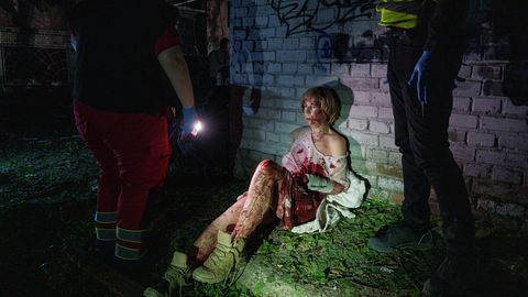 MAAILMA PARIMAD PRESSIFOTOD ⟩ Isa vaid 41-ks päevaks, seltsirobot vanadekodus