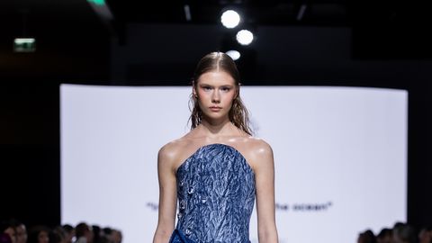 VIDEOINTERVJUU ⟩ Vaata, mis juhtub, kui viis moeloojat viskavad reeglid aknast välja