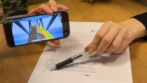 Kinnisvarafirma teeb nalja noorema generatsiooni keskendusmisraskuste üle. Firma: see on meelelahutuslik video!