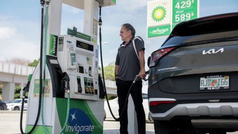 WSJ: Kui bensiinihinnad tõusevad, on neid raske alla tuua. Miks?