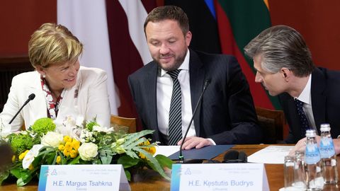 ÜHISAVALDUS ⟩ Välisministrid: Venemaa valetab droonide ja Balti õhuruumi kohta