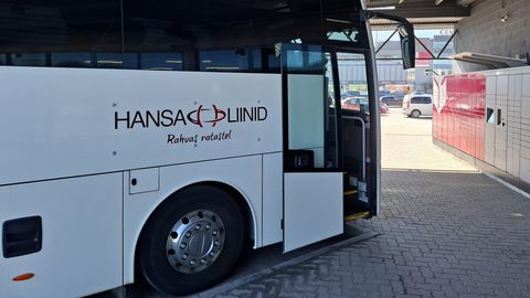 Üks bussifirma lahkub, teine tõstab hinda
