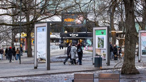 «Lihtsalt räuskasid ja togisid teineteist!» Pealinna ostukeskuses on pinnuks silmas noortekambad