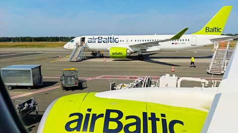 ETTEVAATUST ⟩ airBaltic tõi tänasest turule uue piletitüübi «ridiküliga» reisijaile