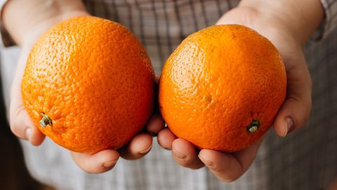 Nagu kaks mandariini taldrikul? Ilukirurg hoiatab suurima vea eest rinnaopi planeerimisel