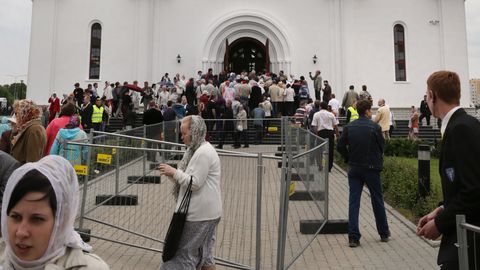 AASTARAAMAT ⟩ Kapo: vaimulikurüüsse rõivastunud Kreml kuritarvitab usuvabadust